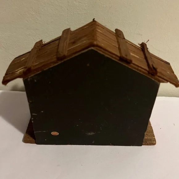 Vintage Manger Nativity Wooden Baby Jesus Mary Joseph Lamb Christmas 5 1/2’ - Picture 5 of 7